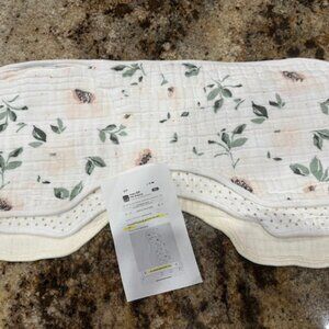 Nice Set of 3 Muslin Burp Cloths from Pottery Barn Kids - clean